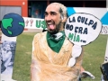 Le sacaron el título al alumno que festejó disfrazado de “víctima de femicidio”