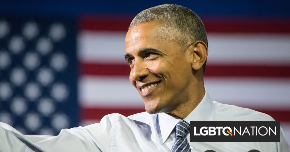 Barack Obama está luchando contra la prohibición de libros con conmovedores cameos en videos de TikTok de la biblioteca