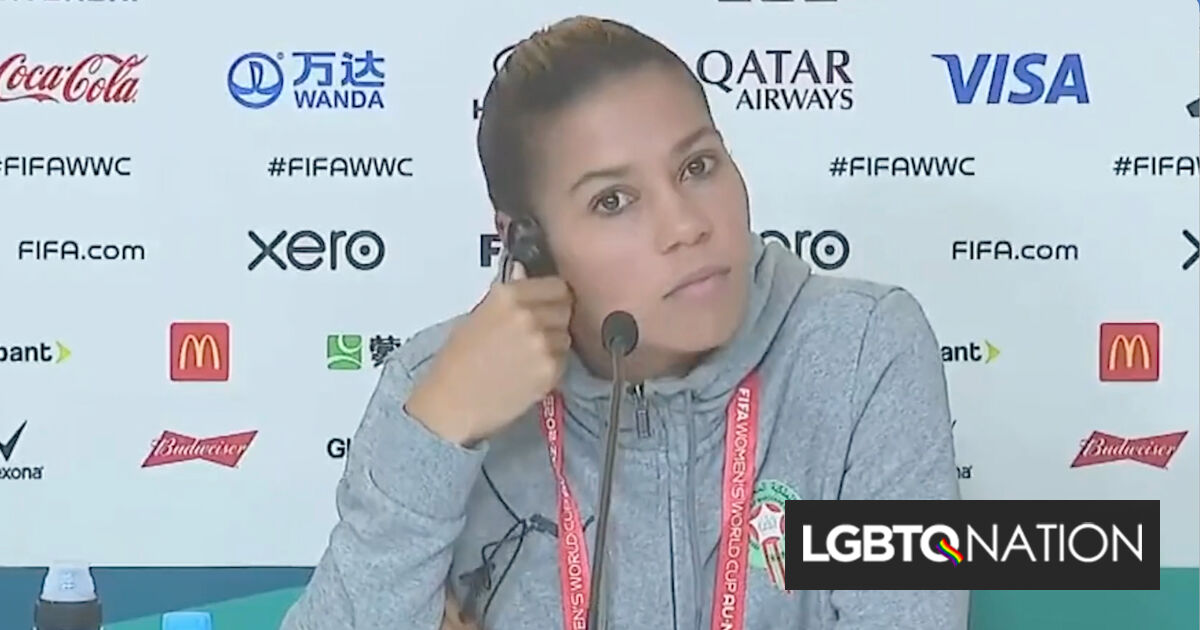 Critican a reportera por preguntar a futbolista marroquí si tiene compañeros homosexuales
