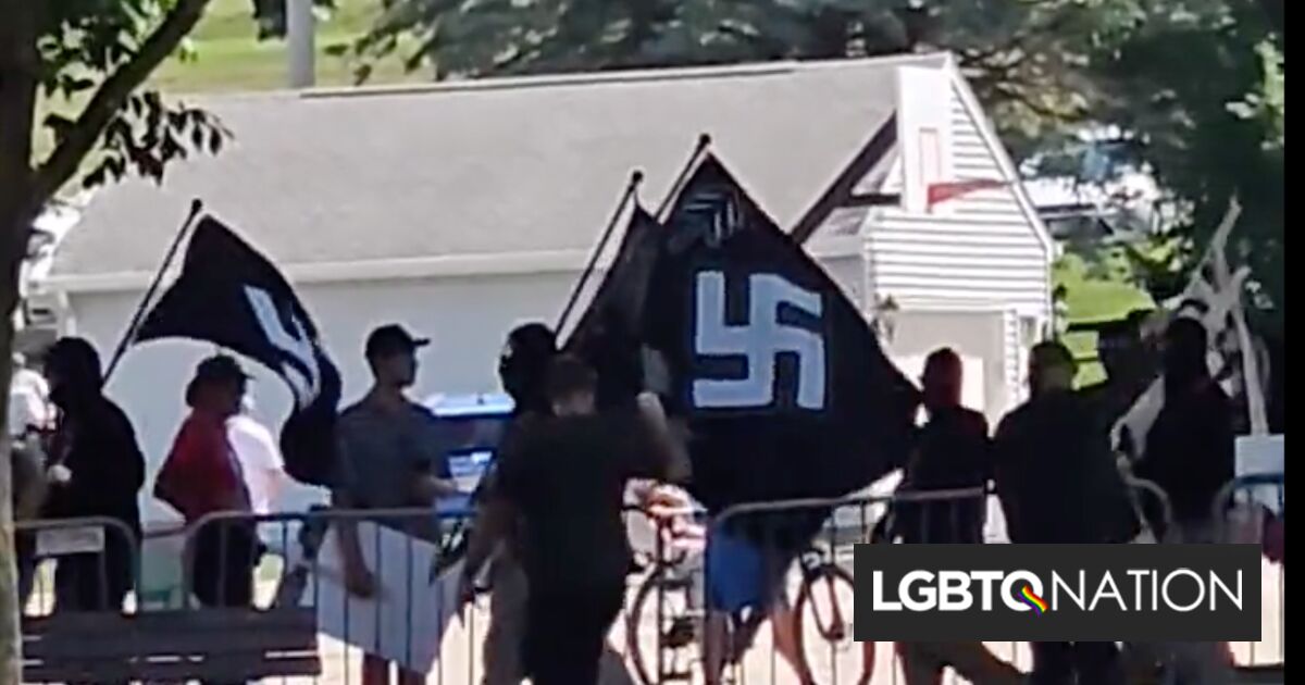 Gays Against Groomers protestaron del mismo lado que los neonazis