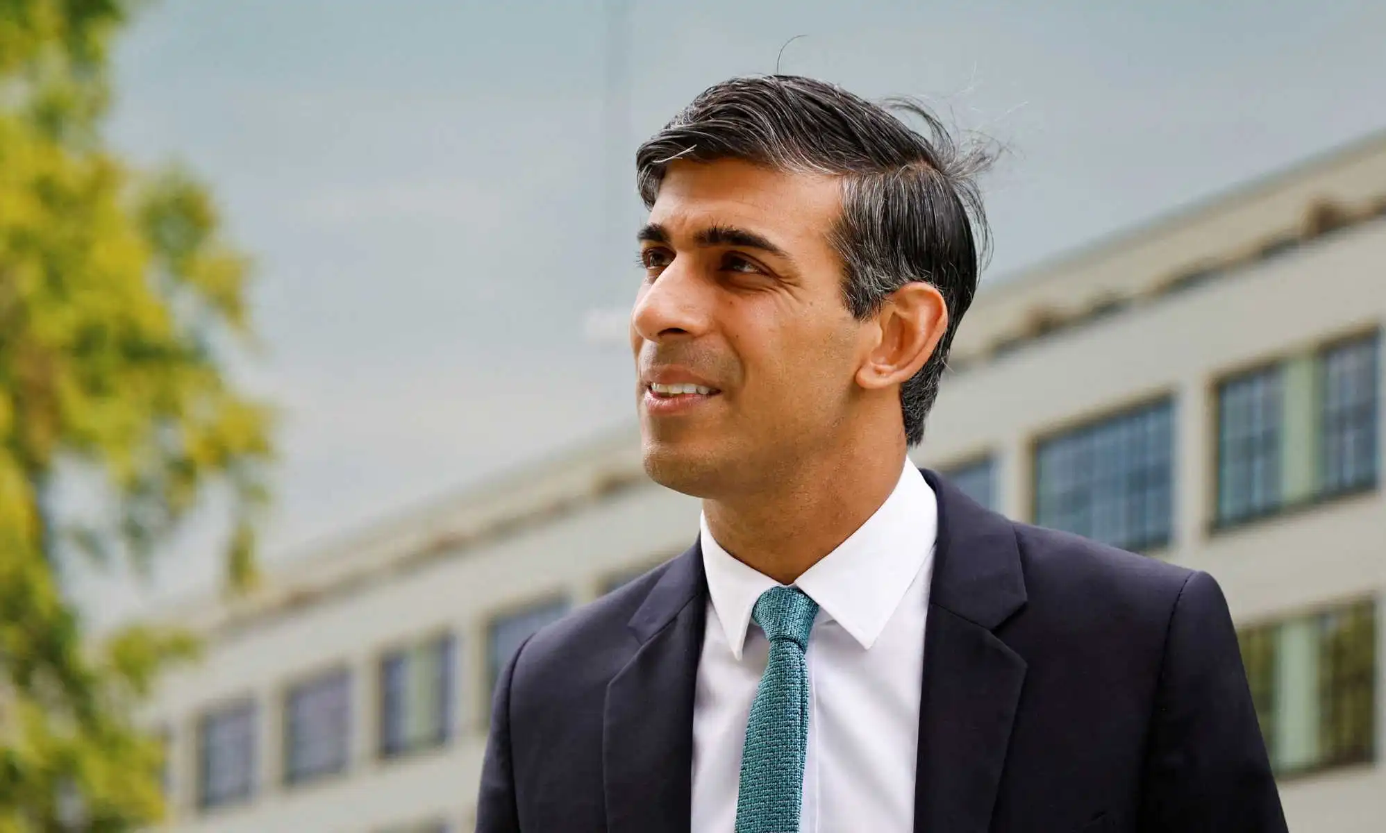 Rishi Sunak cierra la entrevista sobre el cambio climático de la BBC después de una pregunta sobre el uso de aviones privados