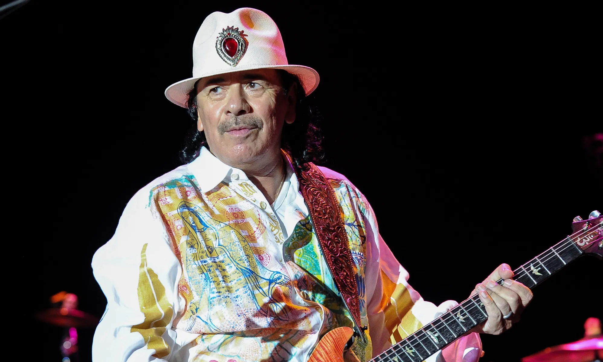 Legendary Mexican American guitarist Carlos Santana has apologised after saying that being transgender