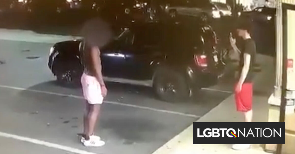 Hombre gay asesinado a puñaladas tras confrontación con homófobos que dijeron que ofendía su religión