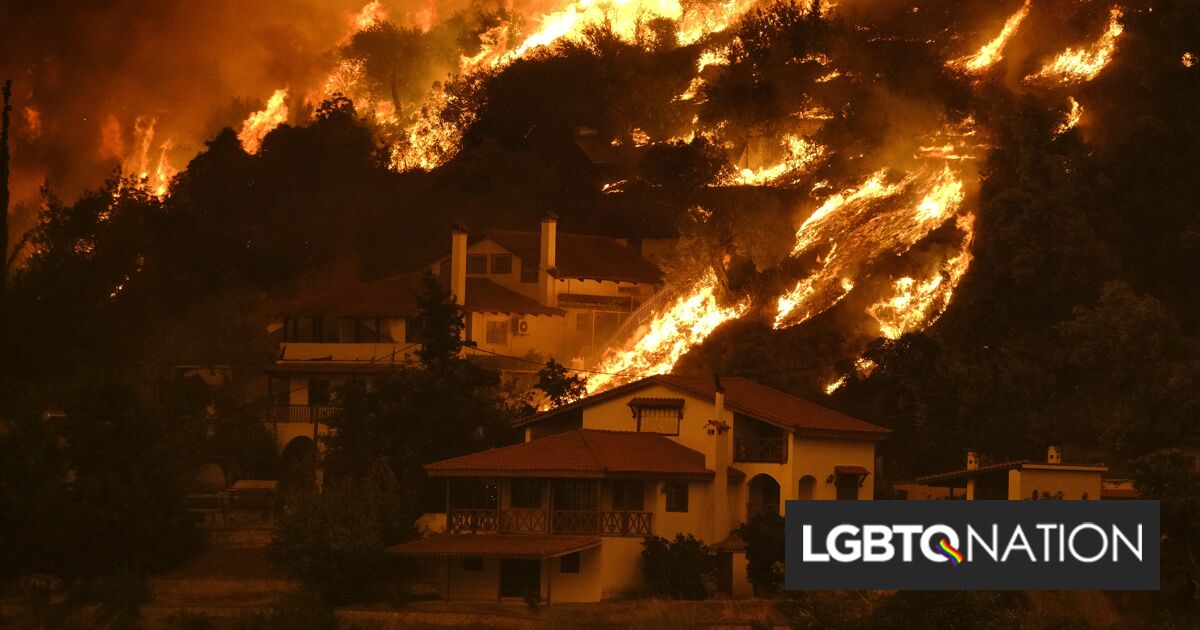 Pareja gay abandonada en incendios forestales porque alguien pensó que no eran una "familia real"