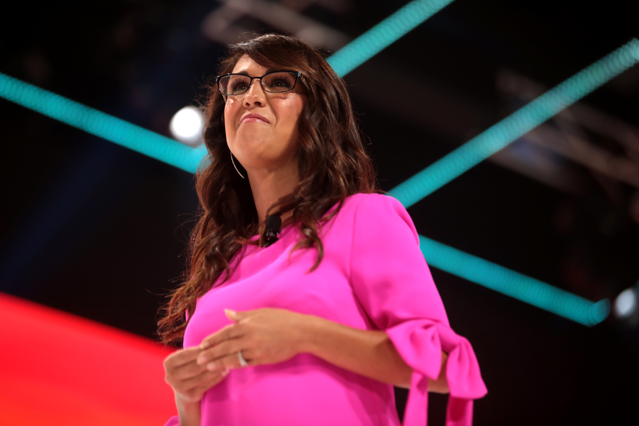 Una nueva encuesta muestra que Lauren Boebert pierde la reelección porque no agrada a la mayoría de su distrito