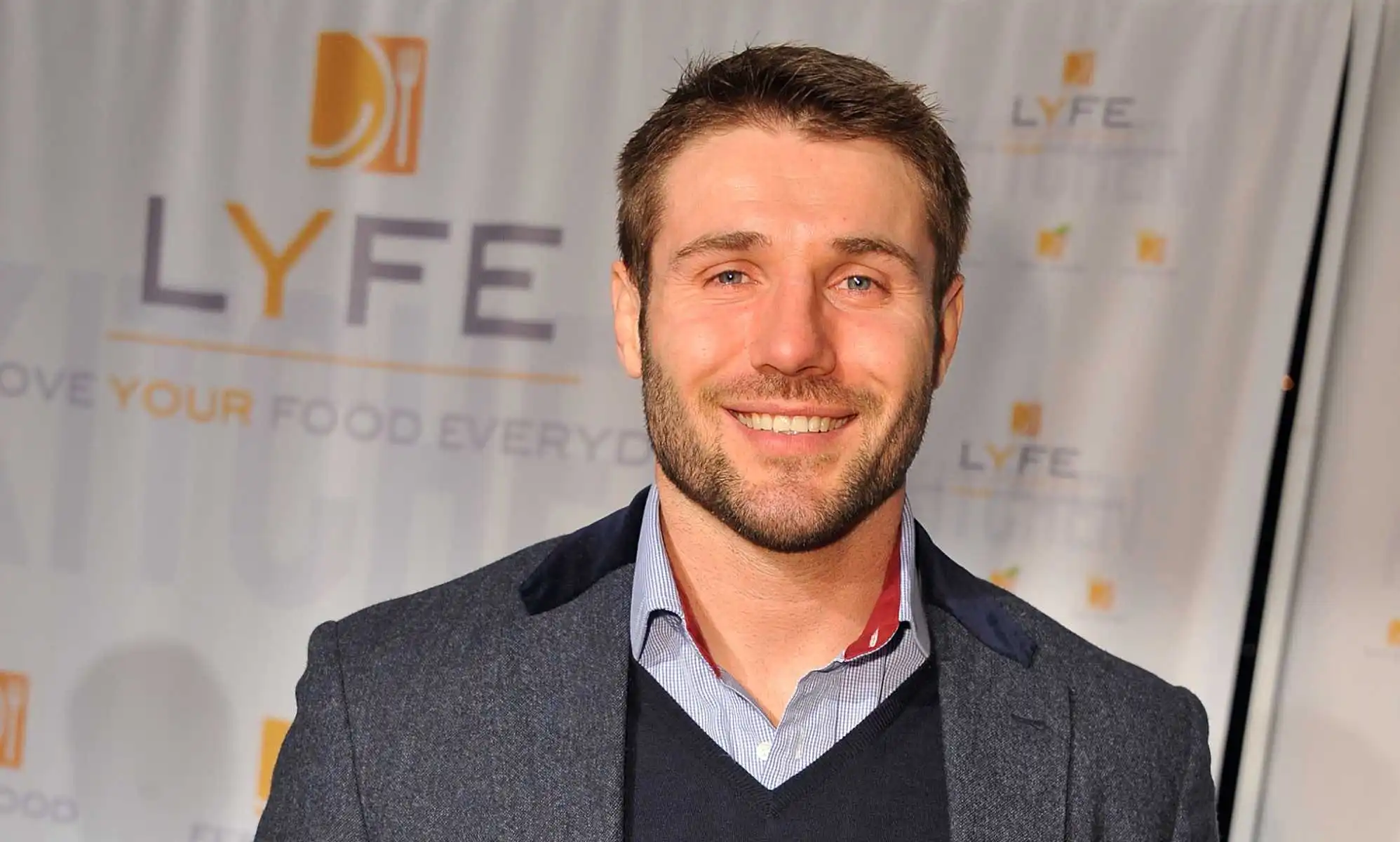 Former professional rugby player Ben Cohen has called for more emphasis on grassroots level.
