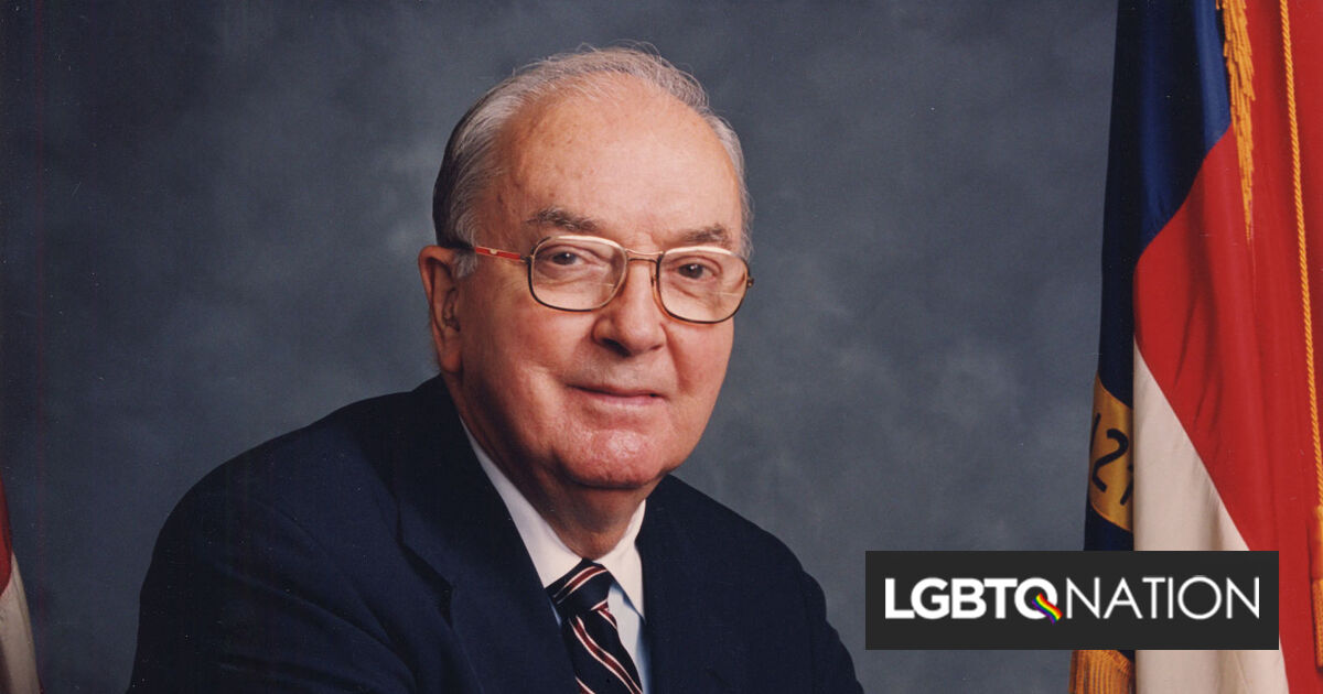 La nieta lesbiana de Jesse Helms dice que la retórica anti-LGBTQ+ del senador la mantuvo encerrada