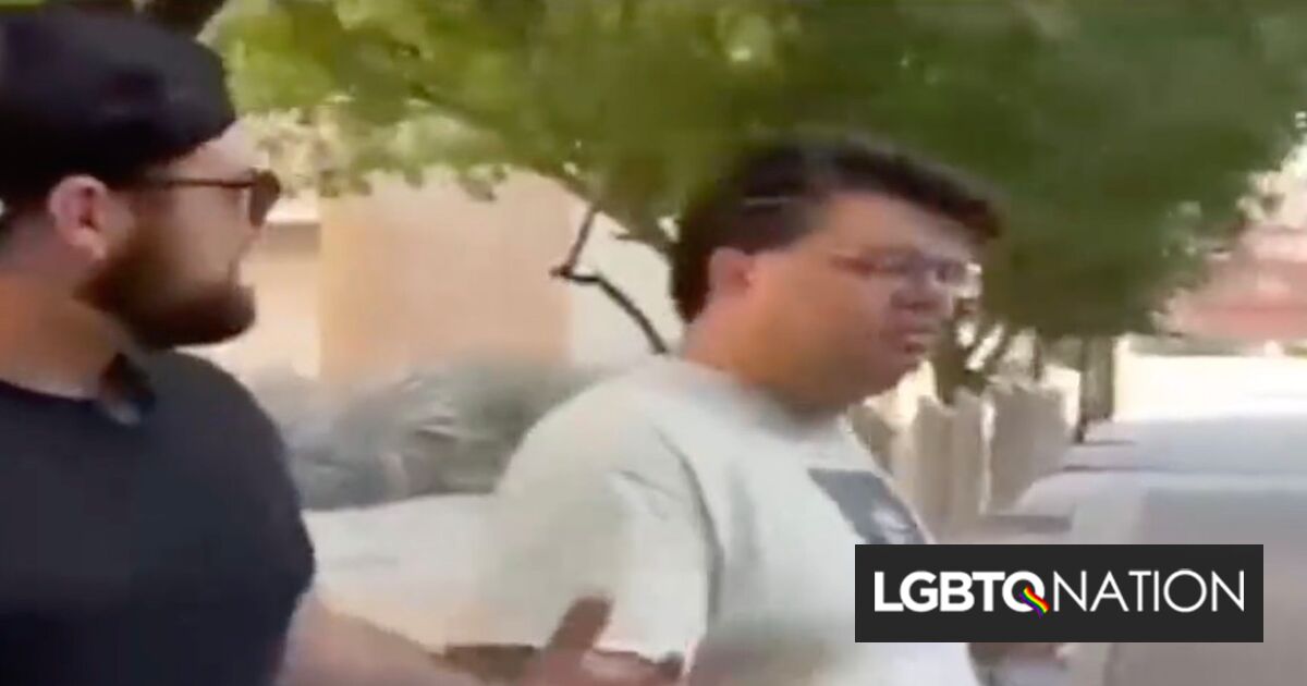 Activistas de derecha de Turning Point USA hieren a un profesor queer al que acusaron de preparar a niños