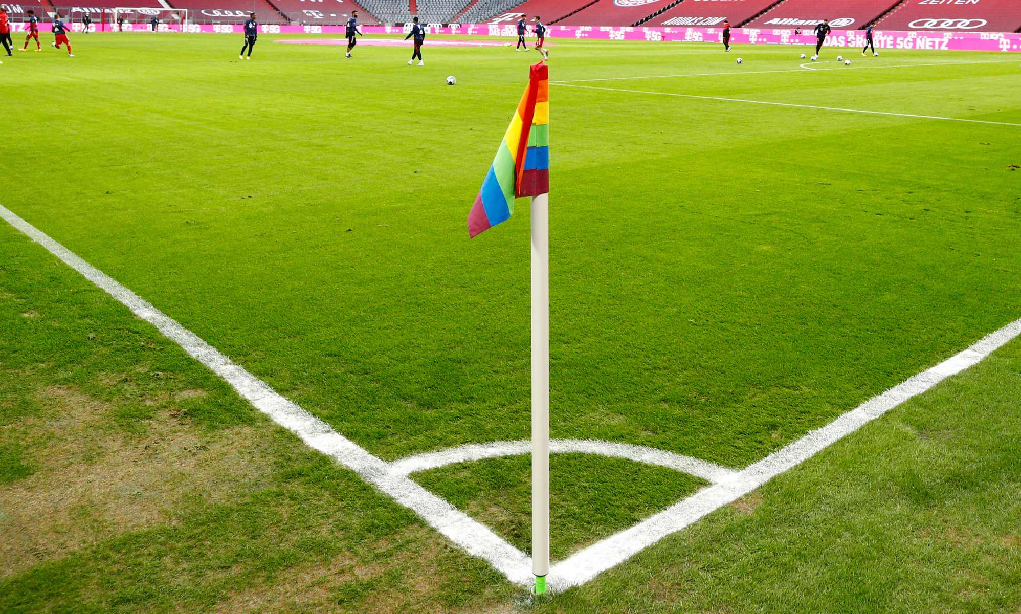 Arabia Saudita acoge el Mundial de 2034 y deja horrorizados a los aficionados al fútbol LGBTQ+