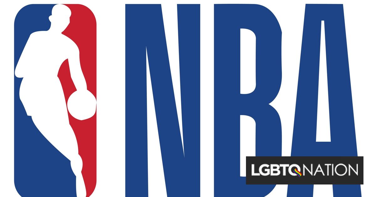 Árbitro histórico de la NBA se declara no binario y transgénero