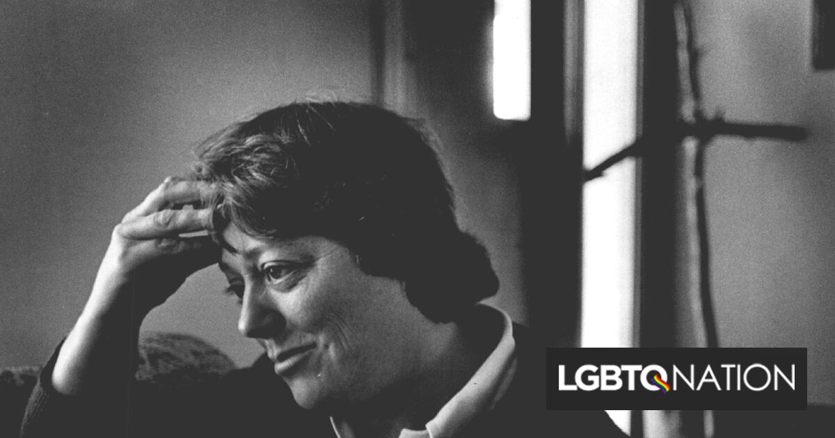 En vísperas de una importante reunión del Vaticano, una monja confiesa que bendijo a una pareja del mismo sexo