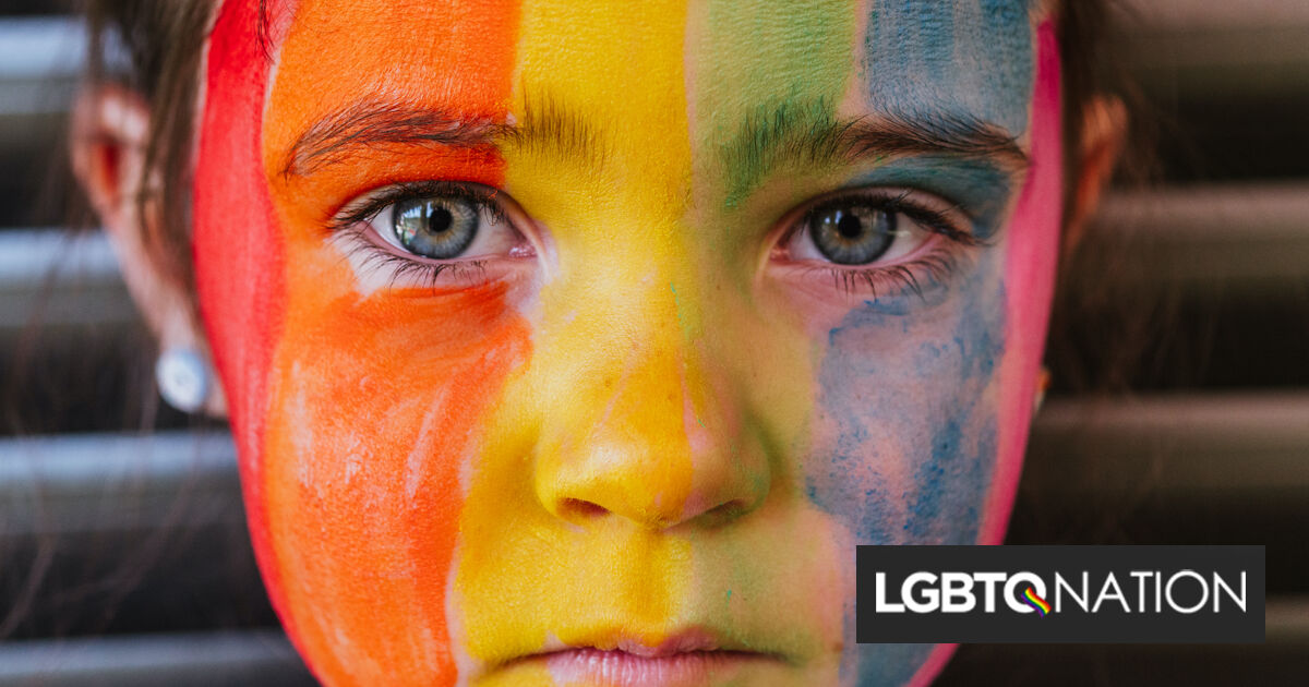 Niño trans de nueve años demanda a Carolina del Norte por prohibición de cuidados que afirman el género