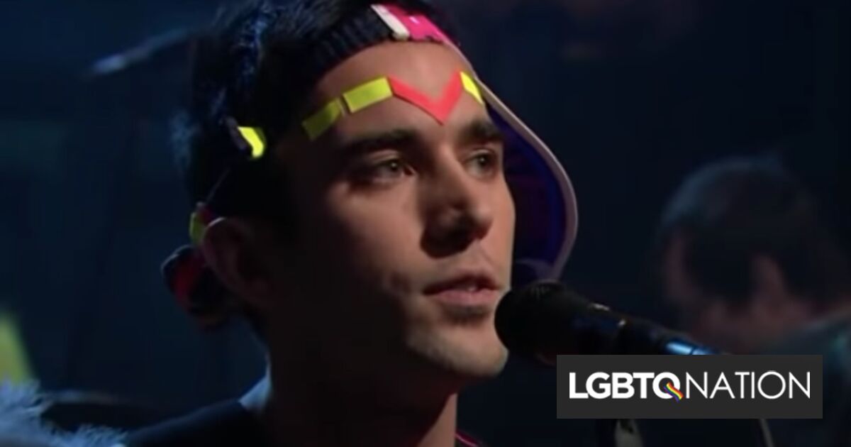 Sufjan Stevens sale del armario y dedica nuevo álbum a su novio fallecido