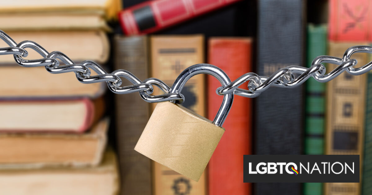 Una población informada hace que sea más fácil desafiar a la autoridad.  Por eso están prohibiendo los libros.
