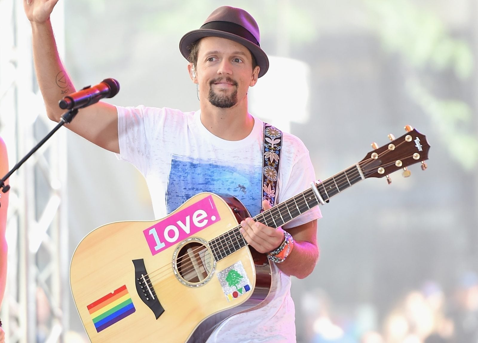 NEW YORK, NY - JULY 18:Jason Mraz performs on NBC
