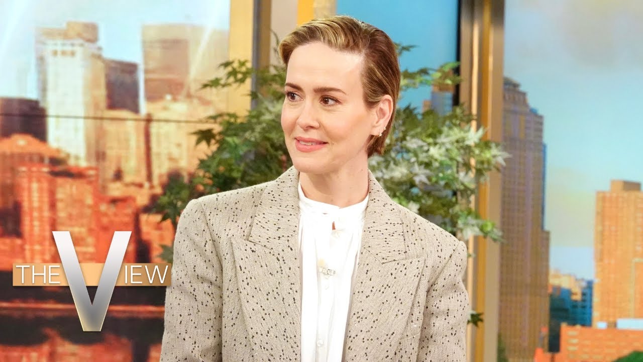 Sarah Paulson habla adorablemente de su novia Holland Taylor: "Ella me hace sentir vista"