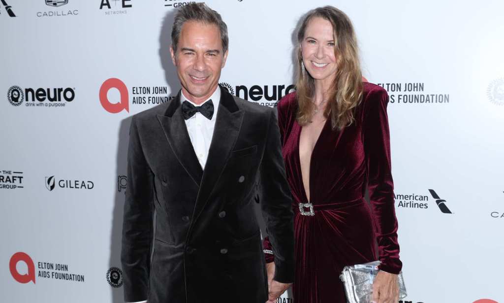 Eric McCormack y su esposa Janet Leigh Holden