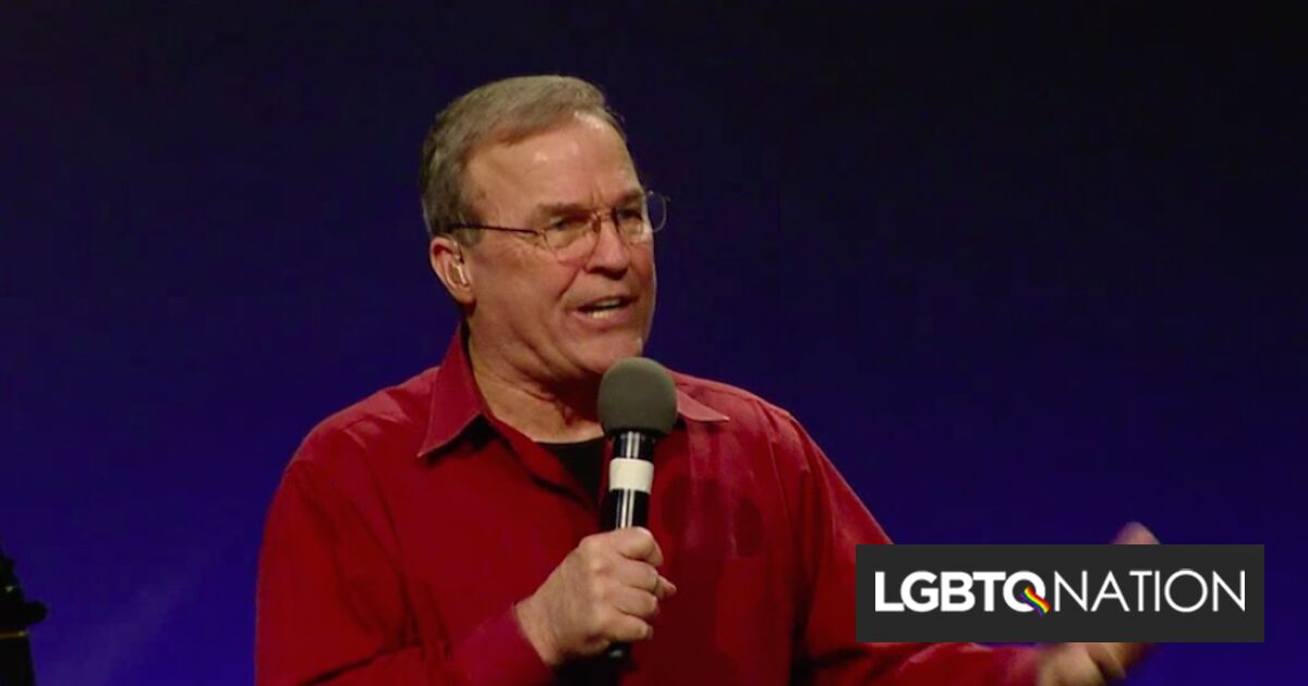 El pastor anti-LGBTQ+ Mike Bickle acusado de “inmoralidad sexual” por muchas mujeres