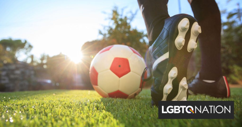 Futbolista trans renuncia después de que equipos femeninos rivales se negaran a jugar contra ella