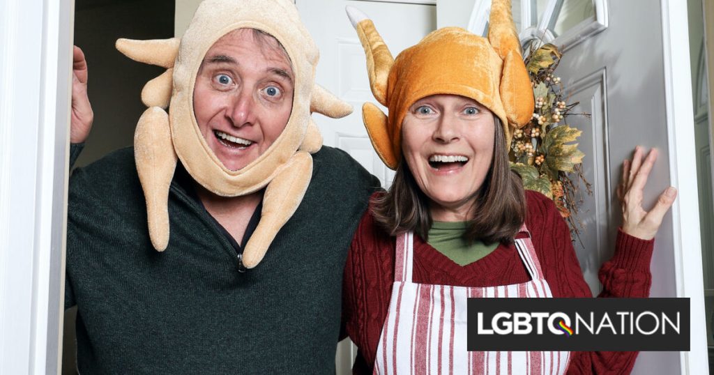 Vídeos hilarantemente extraños del Día de Acción de Gracias se están apoderando de TikTok e Instagram