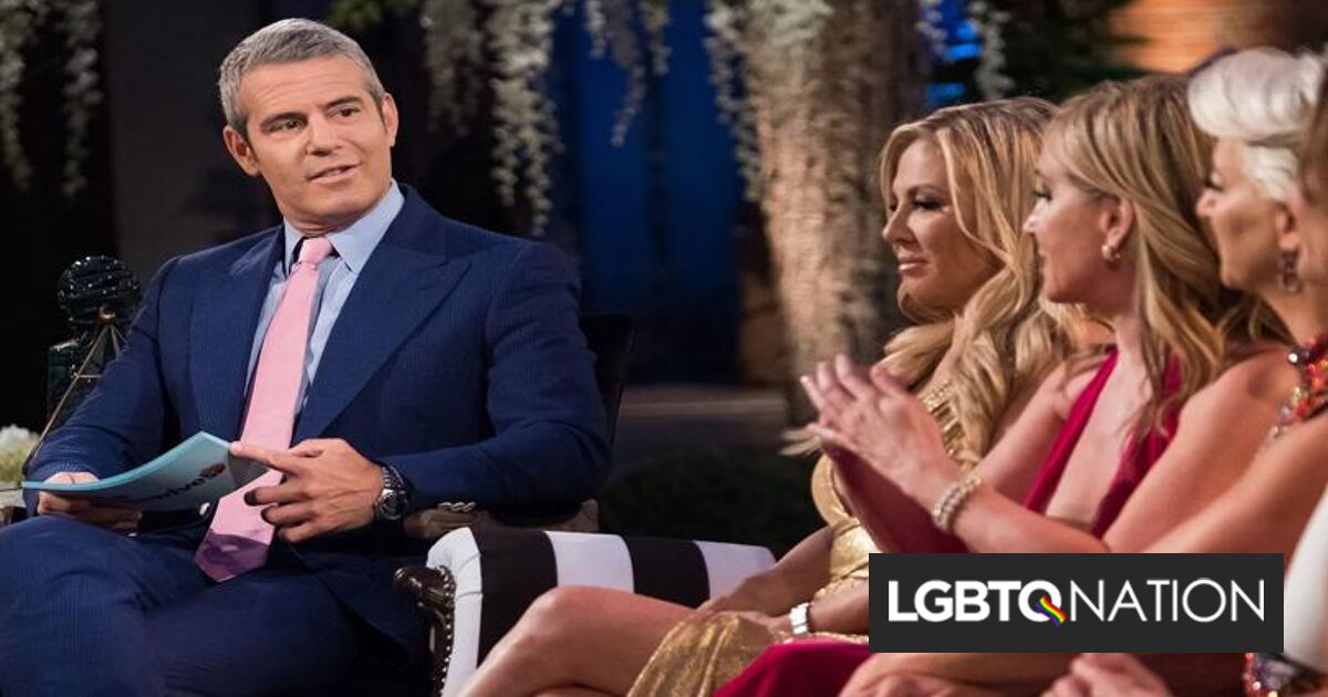 Andy Cohen utiliza las habilidades que aprendió en la lucha contra "Amas de casa" para criar a sus hijos