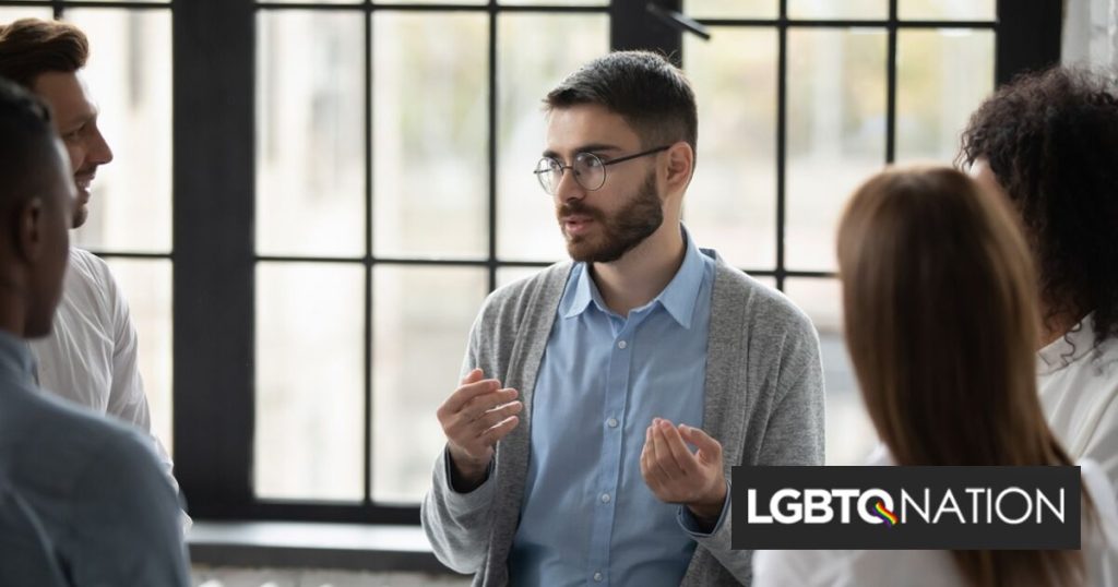 Cualquier forma de tratamiento por abuso de sustancias puede ayudar a los hombres homosexuales a reducir el consumo de metanfetamina