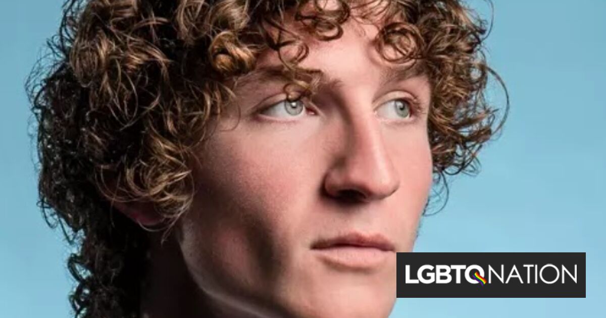 Estudiante gay ataca en la cara al cofundador de un grupo de odio: “Mereces que te despidan”