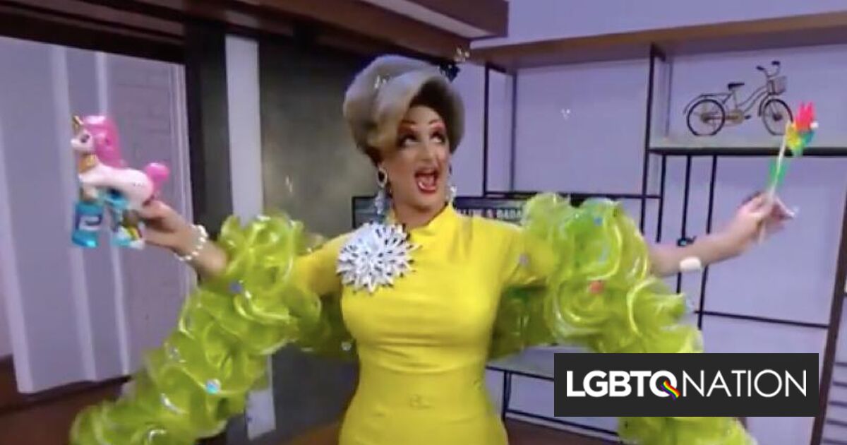 La drag queen y el lugar se niegan a dar marcha atrás después de que una amenaza de bomba apuntara a un brunch navideño para todas las edades