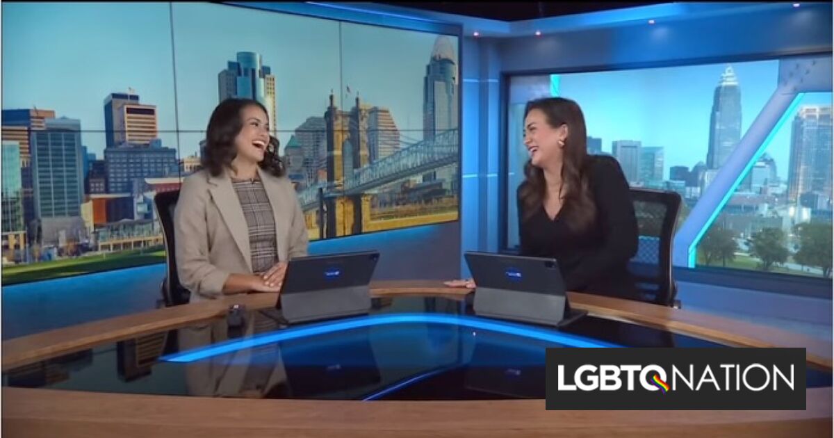 La presentación casual del presentador de televisión en vivo por televisión tiene a Internet celebrando