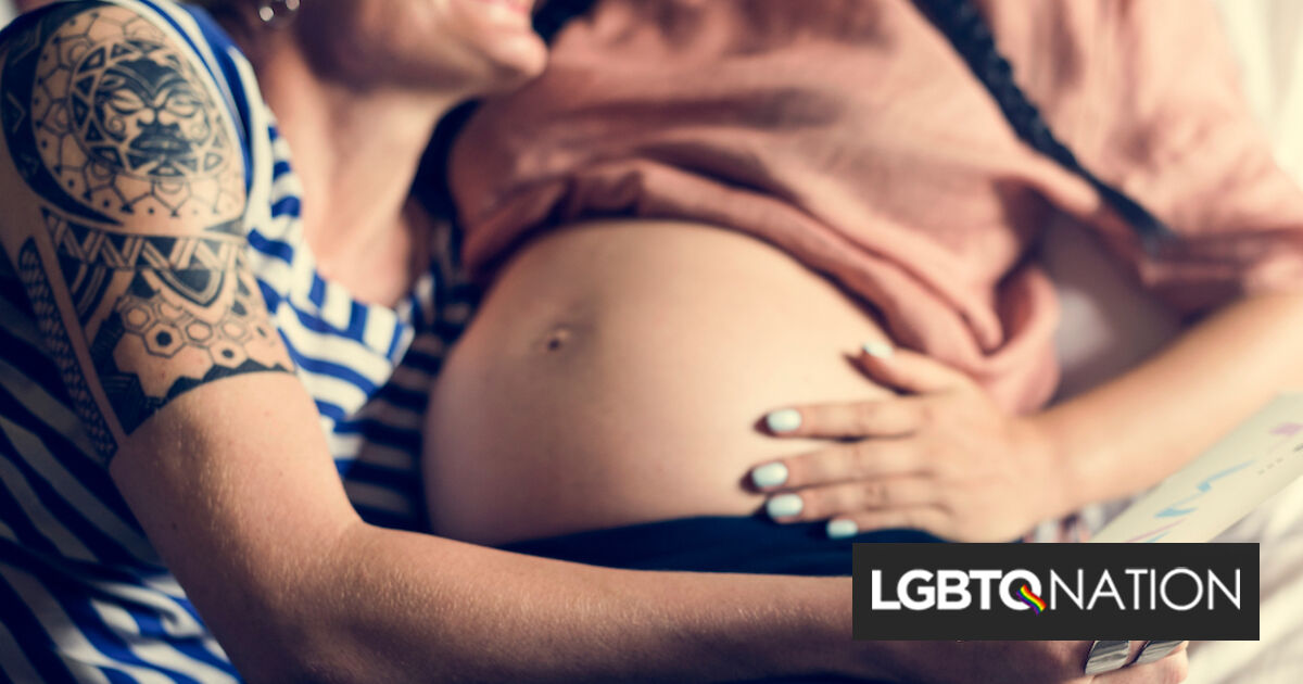 Las parejas de lesbianas que no pueden permitirse bancos de esperma encuentran donantes a través de las redes sociales