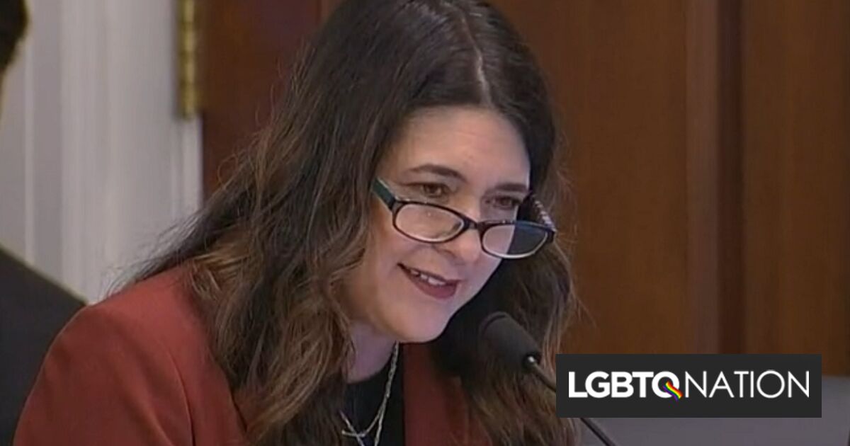 Legislador republicano está furioso porque el Smithsonian está “apuntando” a niños con espectáculos drag en audiencia en la Cámara de Representantes