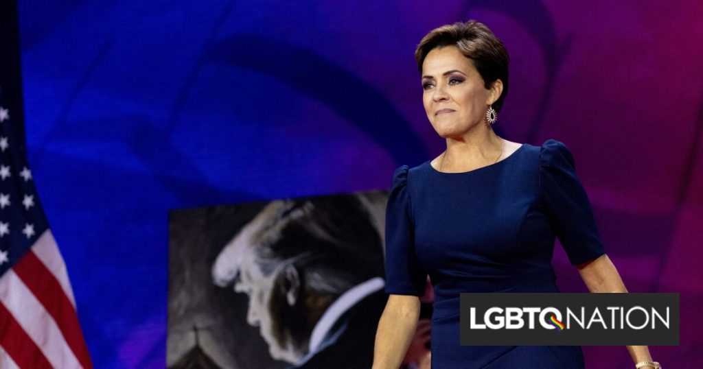 ¿Quién es Kari Lake?  ¿Cuál es su postura sobre los derechos LGBTQ+?