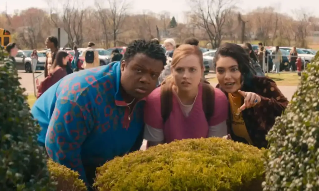 Fotograma de Mean Girls (2024) de Angourie Rice como Cady, Auli'l Cravalho como Janis y Jaquel Spivey como Damian.