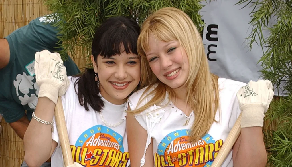 Actresses Lalaine (L) and Hilary Duff (R) of Dinsey