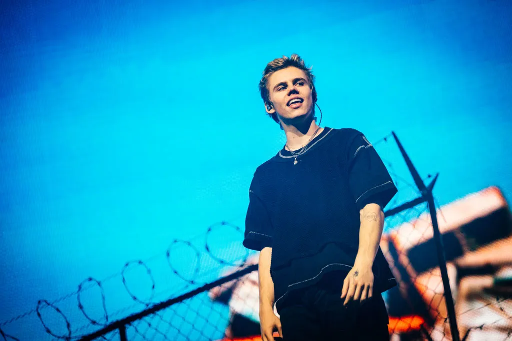 The Kid Laroi announces 2024 tour dates and ticket details.