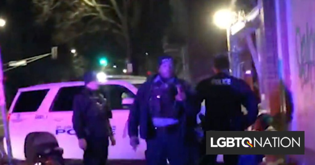 El policía que se estrelló en un bar gay amenazó a un transeúnte en un nuevo e impactante video