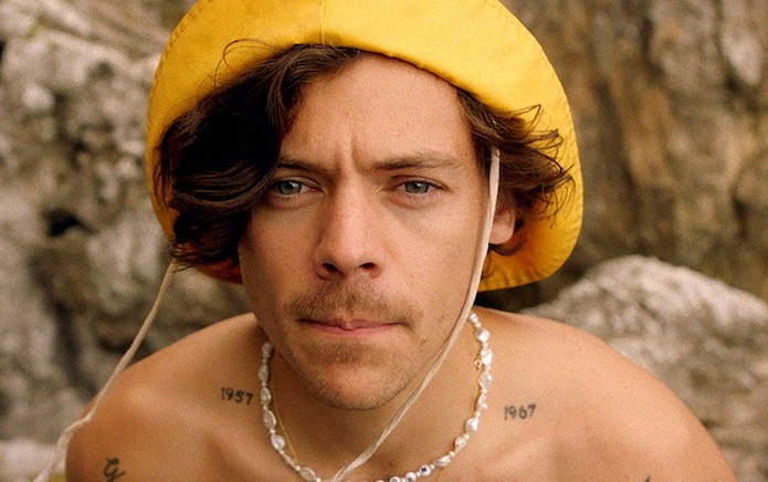 Harry Styles invierte en la marca de moda británica queer SS Daley