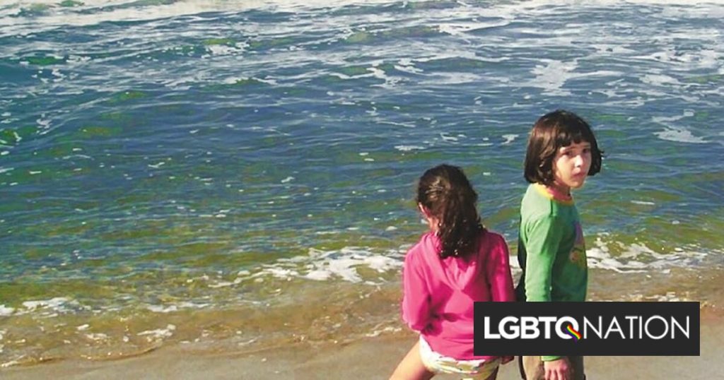 Parto en la acera: dos padres se enfrentan al desgarrador sistema de acogida cuando un bebé llega a su puerta