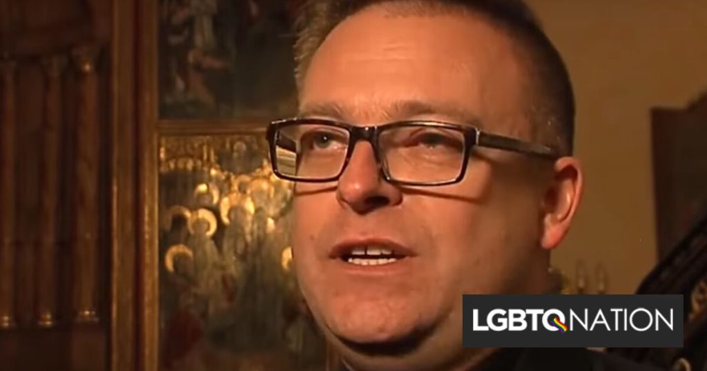 Sacerdote católico arrestado tras organizar una fiesta sexual donde un hombre sufrió una sobredosis