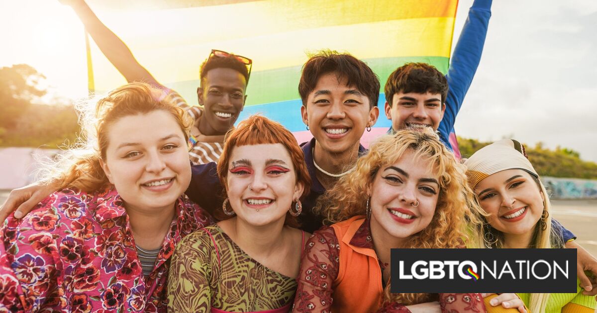 Se avecina un “tsunami demográfico” para las urnas a medida que más miembros de la Generación Z se identifican como no blancos y LGBTQ+