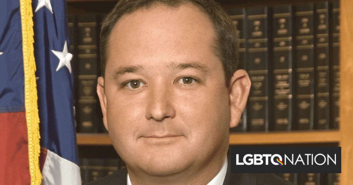 Senador del estado de Alabama exige castigo por conferencia de historia LGBTQ+