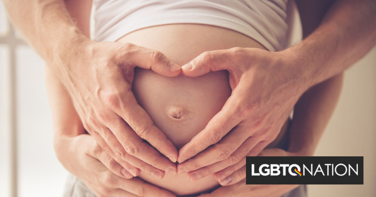 Una mujer y su mejor amigo gay tienen un bebé juntos en una creciente tendencia de paternidad compartida platónica