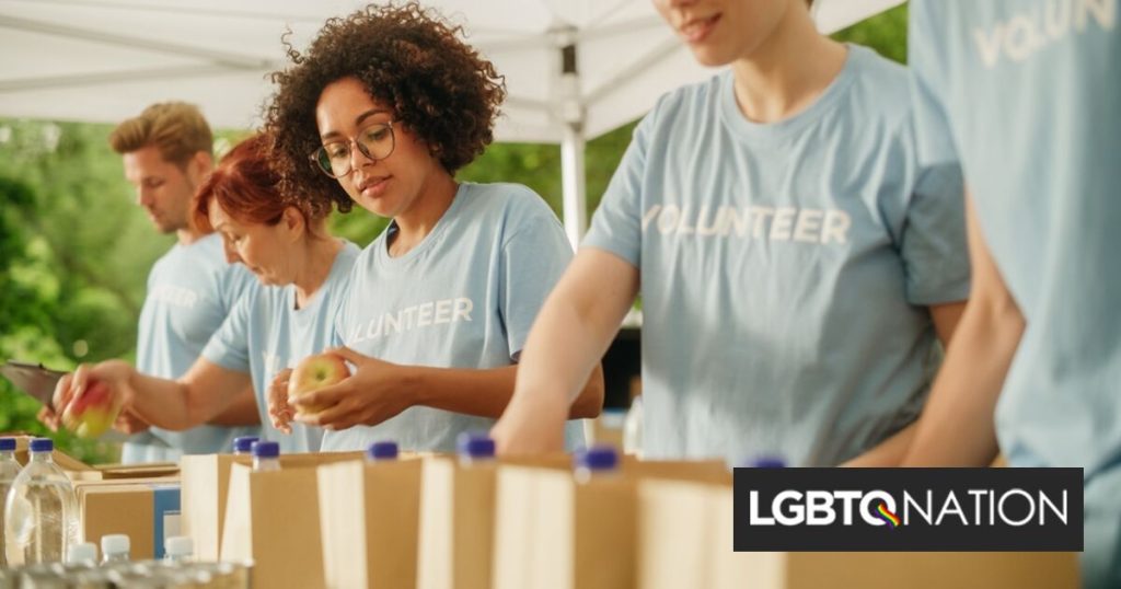 Universidad comienza a dar comida y ropa gratis a estudiantes trans