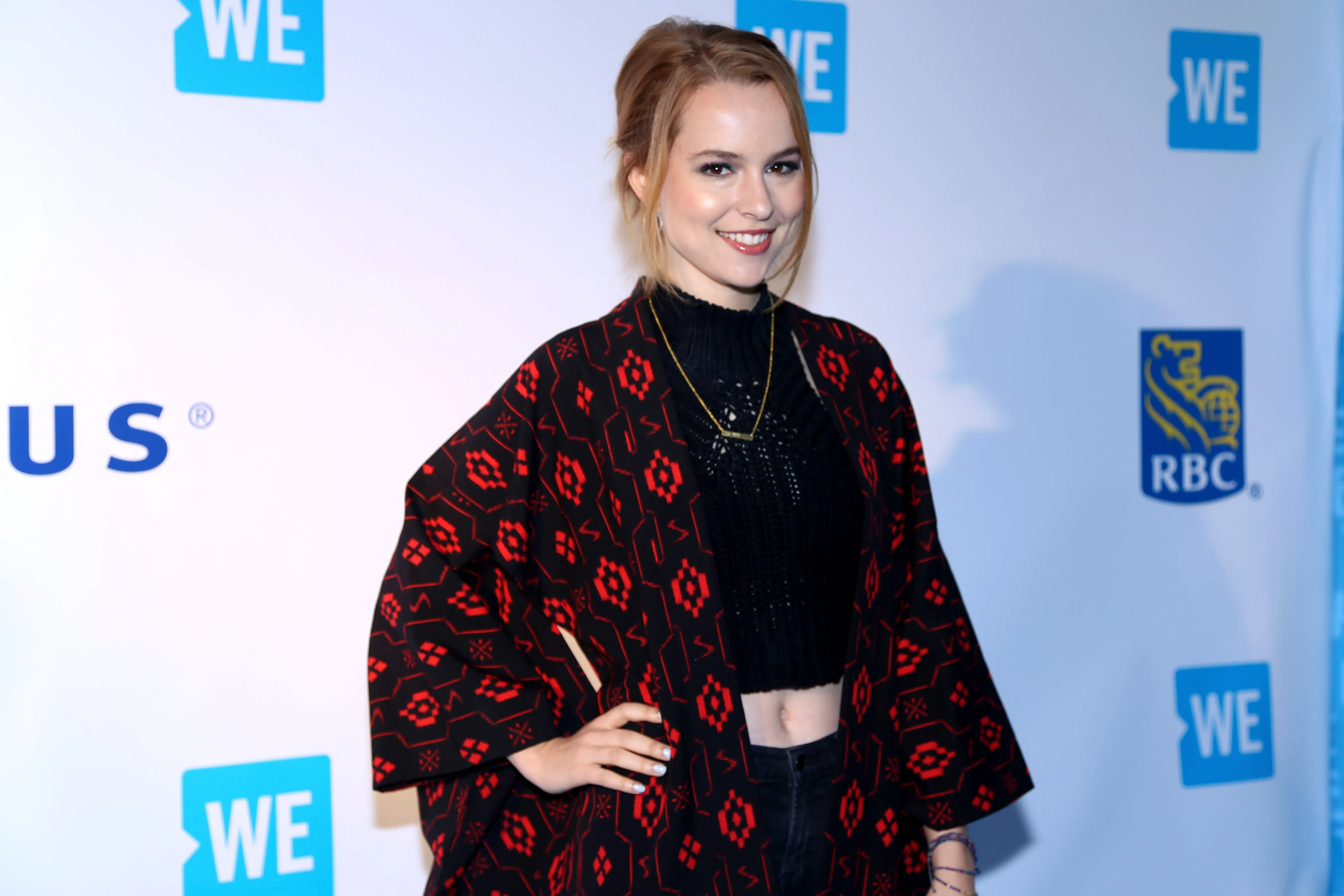 Bridgit Mendler se convierte en madre de un niño adoptado: 'Ser padre es el regalo más grande que existe'