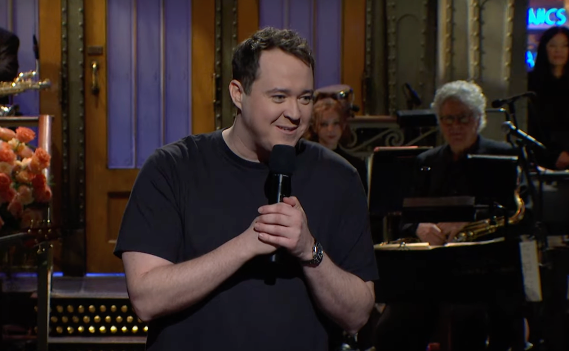 Former SNL cast member Shane Gillis returns to show for opening monologue