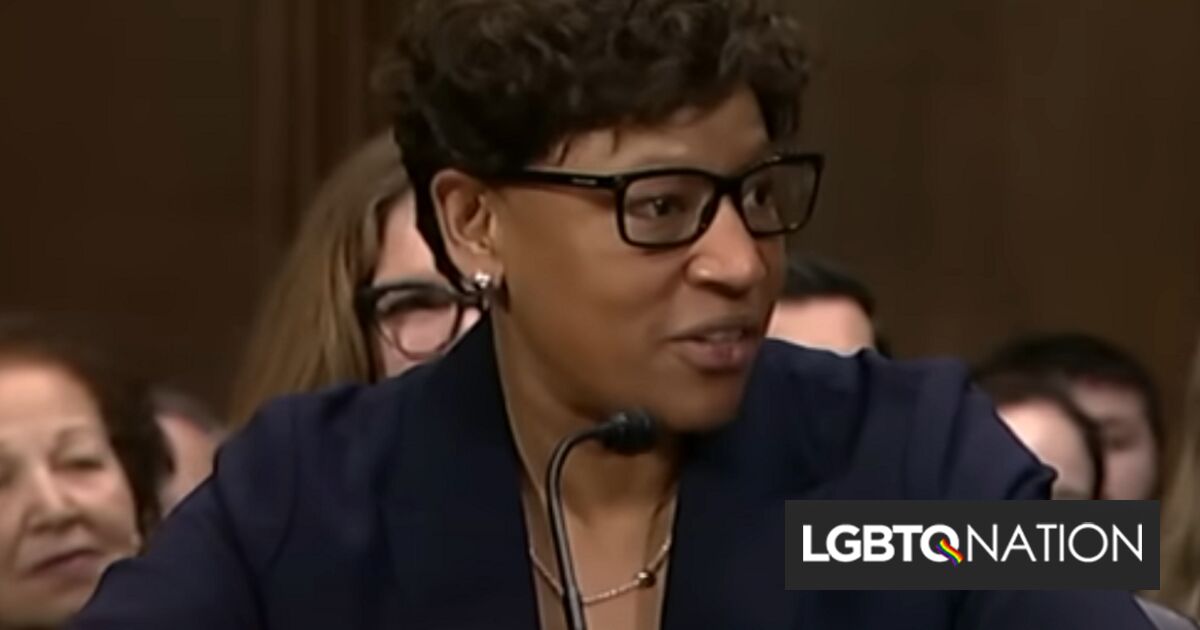 Senadora acusa a candidata judicial lesbiana de ser marxista secreta