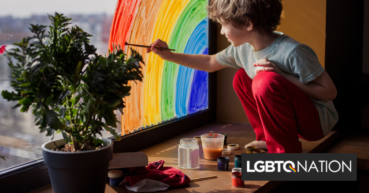 Una pareja gay de jubilados ha criado a 33 niños