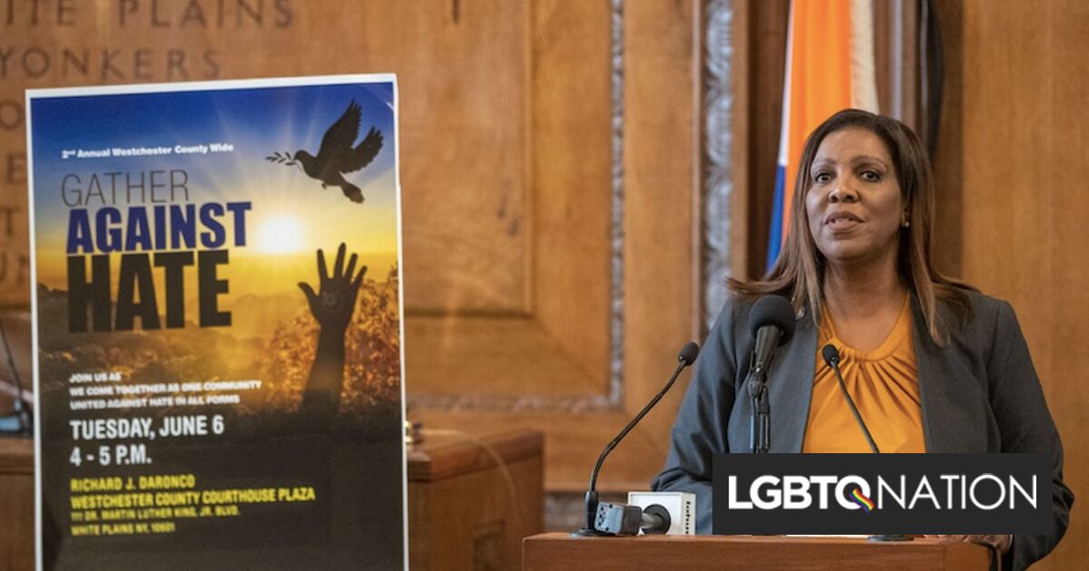 Activistas LGBTQ+ están luchando contra el plan de un distrito escolar de Manhattan para prohibir a los atletas trans