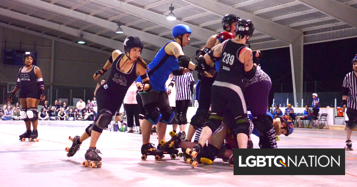 El equipo femenino de roller derby defiende a las jugadoras trans contra un político odioso