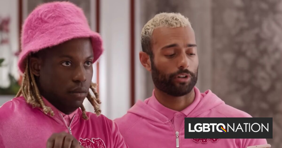 Grupo cristiano se asusta porque los actores masculinos visten de rosa en un comercial